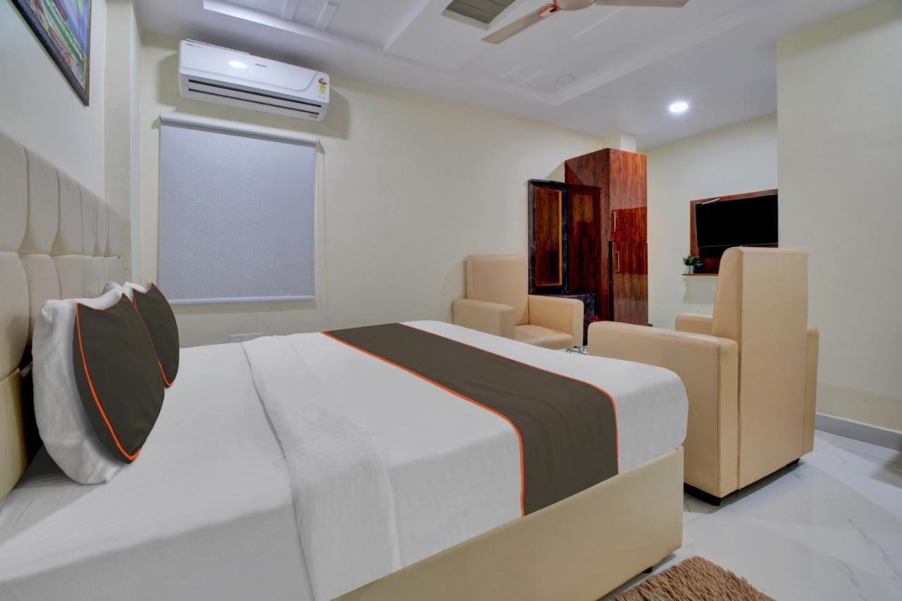 Collection O Hotel Mango Tree Khammam Exterior photo