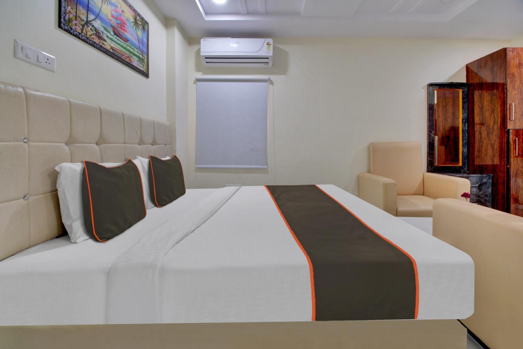 Collection O Hotel Mango Tree Khammam Exterior photo