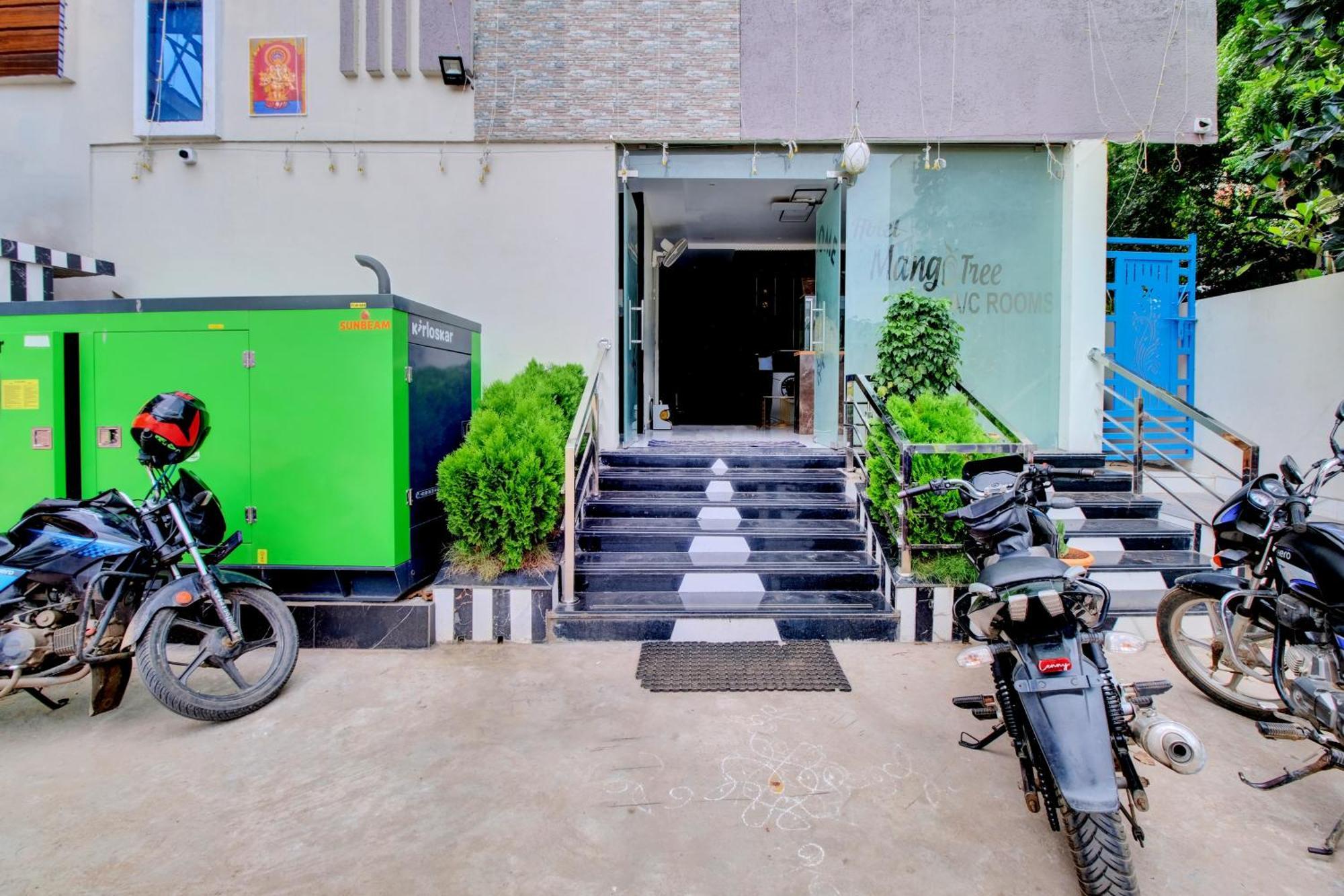 Collection O Hotel Mango Tree Khammam Exterior photo